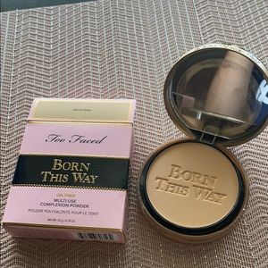 Too faced born this way powder